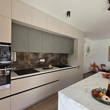 Villa Sunlife With Pool&sauna By Guide