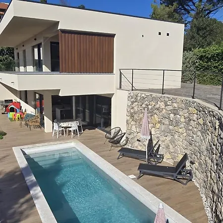 Villa Sunlife With Pool&sauna By Guide