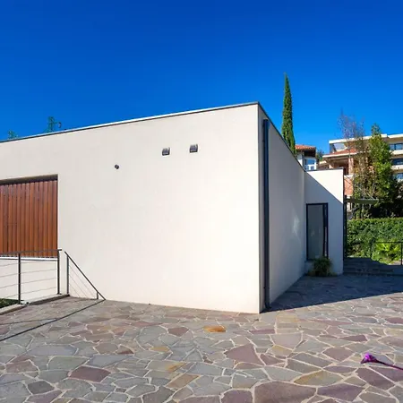 Villa Sunlife With Pool&sauna By Guide *