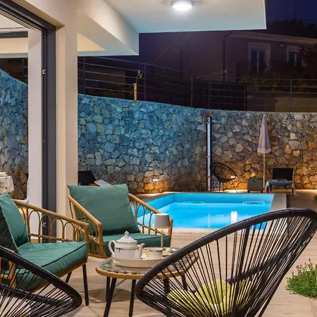 Sunlife With Pool&sauna By Guide Villa *