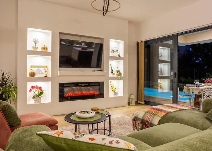 Sunlife With Pool&sauna By Guide Willa Matulji