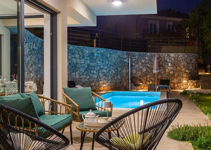 Sunlife With Pool&sauna By Guide Willa *